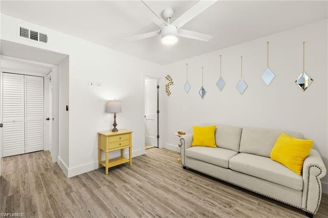 1417 Chesapeake AVE # 106, Naples, FL 34102