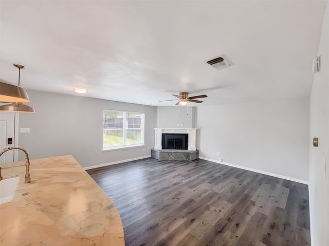 109 N Heights Drive, Crowley, TX 76036