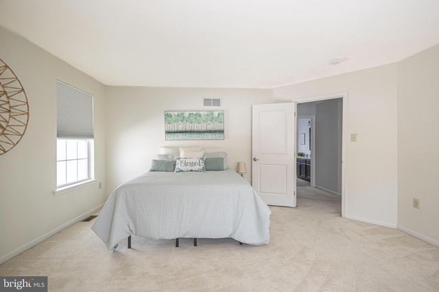 362 MEADOW LN, Telford, PA 18969