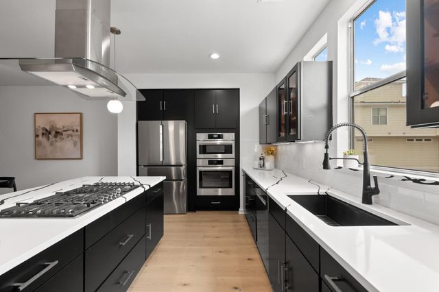 1205 Kinney Ave H, Austin, TX 78704