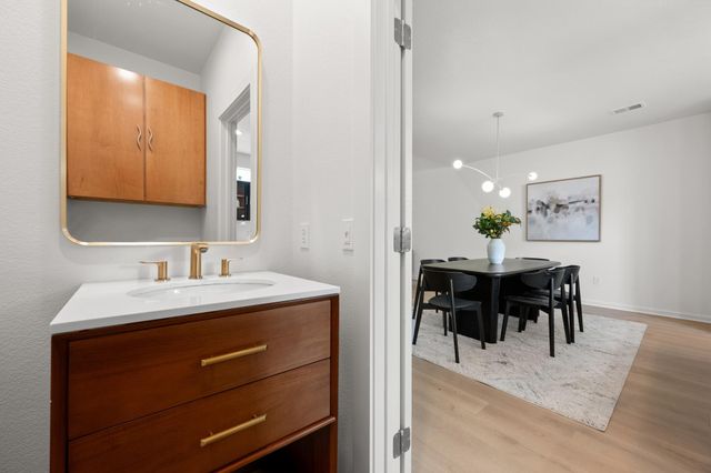1205 Kinney Ave H, Austin, TX 78704