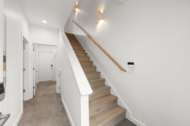 1205 Kinney Ave H, Austin, TX 78704