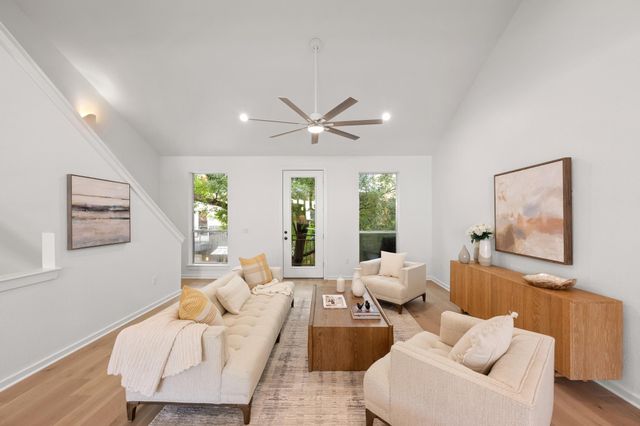 1205 Kinney Ave H, Austin, TX 78704
