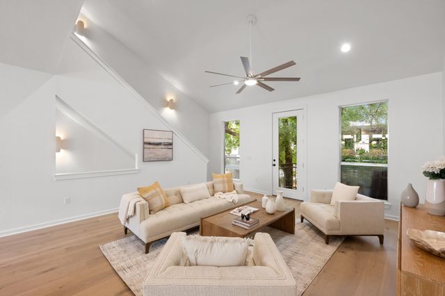 1205 Kinney Ave H, Austin, TX 78704