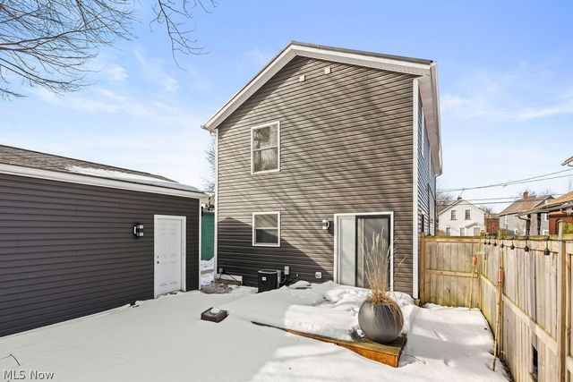 1457 W 52nd Street, Cleveland, OH 44102