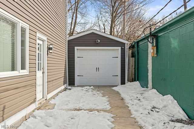 1457 W 52nd Street, Cleveland, OH 44102