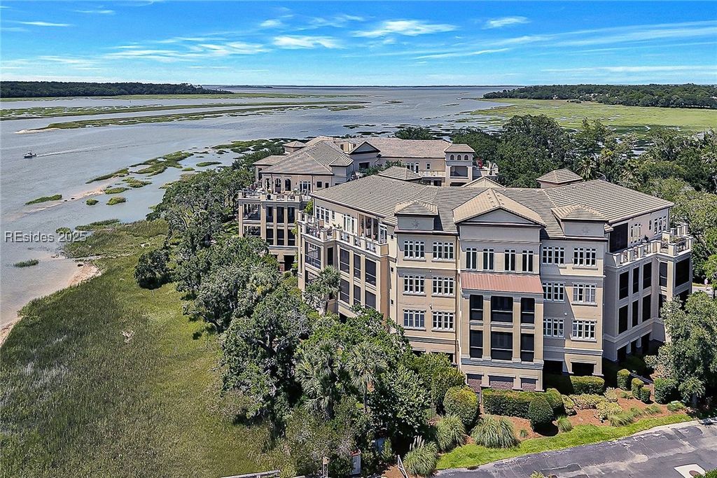 300 Grandview Ct Unit 322, Hilton Head Island, SC 29926