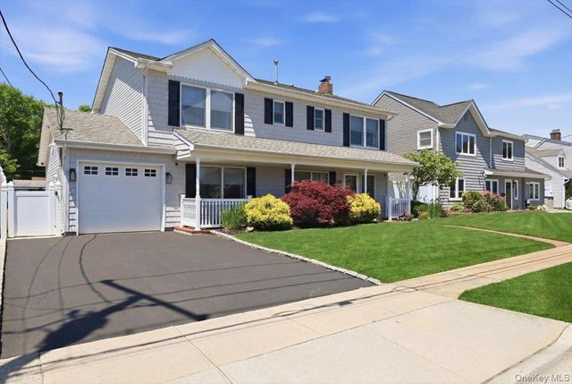 346 Seaford Avenue, Massapequa, NY 11758