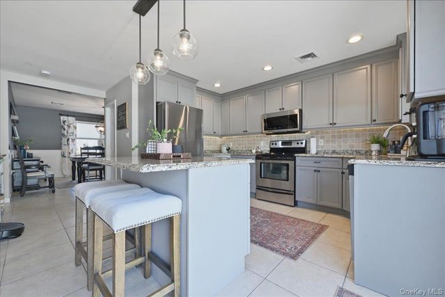 346 Seaford Avenue, Massapequa, NY 11758