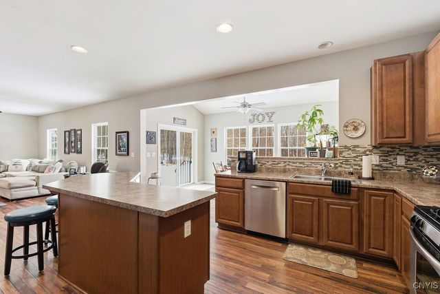 4473 Millstream Drive, Clay, NY 13041