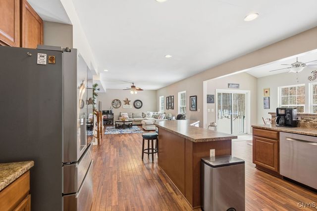 4473 Millstream Drive, Clay, NY 13041