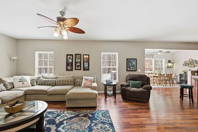 4473 Millstream Drive, Clay, NY 13041