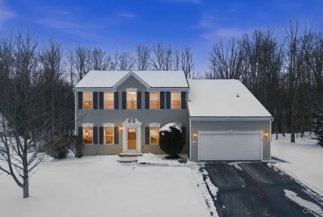 4473 Millstream Drive, Clay, NY 13041