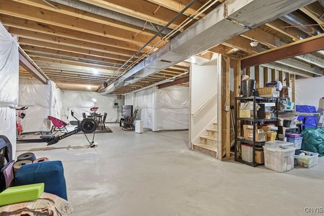 4473 Millstream Drive, Clay, NY 13041