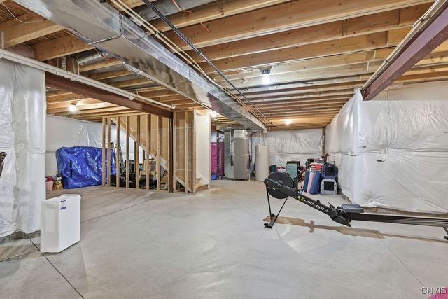 4473 Millstream Drive, Clay, NY 13041