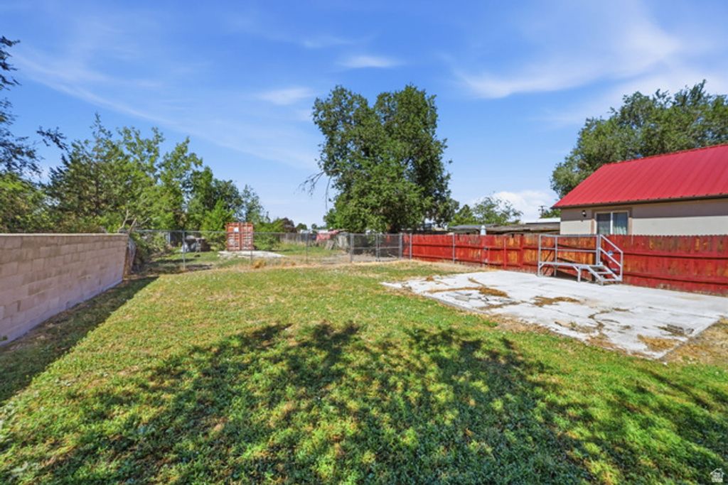 939 N REDWOOD RD, Salt Lake City, UT 84116 — photo 4
