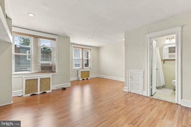 1998 N 52ND ST, Philadelphia, PA 19131