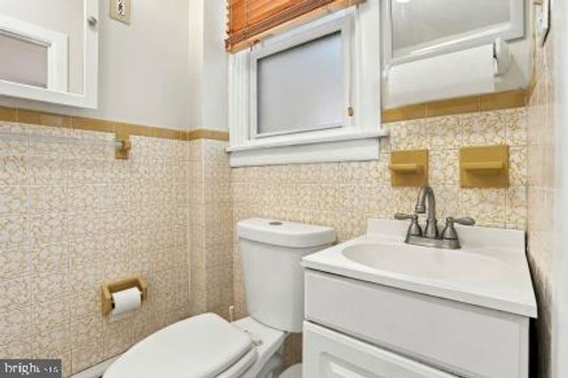 1998 N 52ND ST, Philadelphia, PA 19131