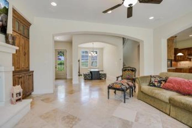 2401 Sailpoint DR, Spicewood, TX 78669