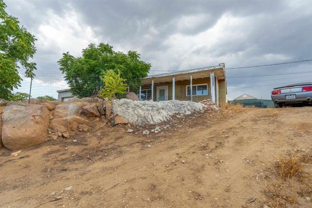 28587 Goetz Rd, Canyon Lake, CA 92587