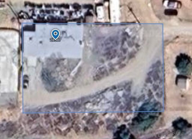 28587 Goetz Rd, Canyon Lake, CA 92587