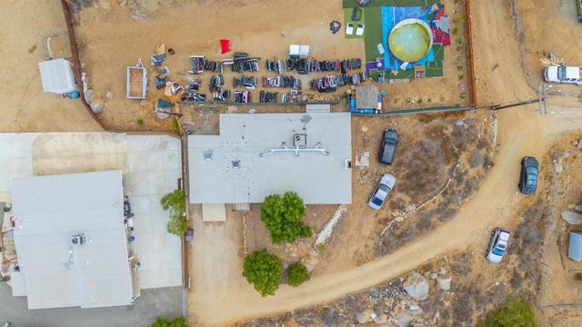 28587 Goetz Rd, Canyon Lake, CA 92587