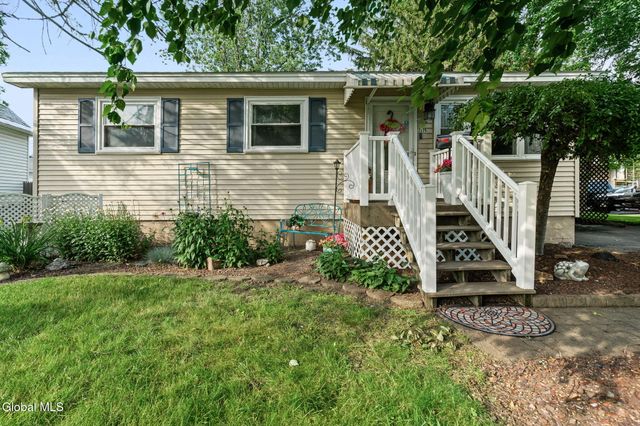 2525 Consaul Road, Schenectady, NY 12304