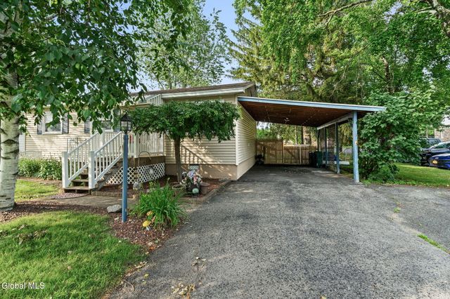 2525 Consaul Road, Schenectady, NY 12304