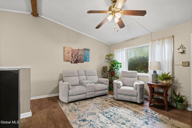 2525 Consaul Road, Schenectady, NY 12304