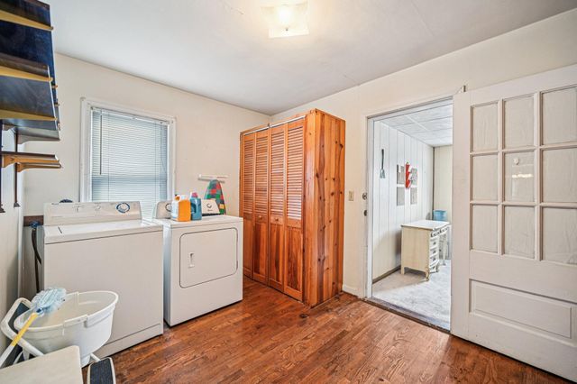 229 Greenfield Avenue, Newark, OH 43055