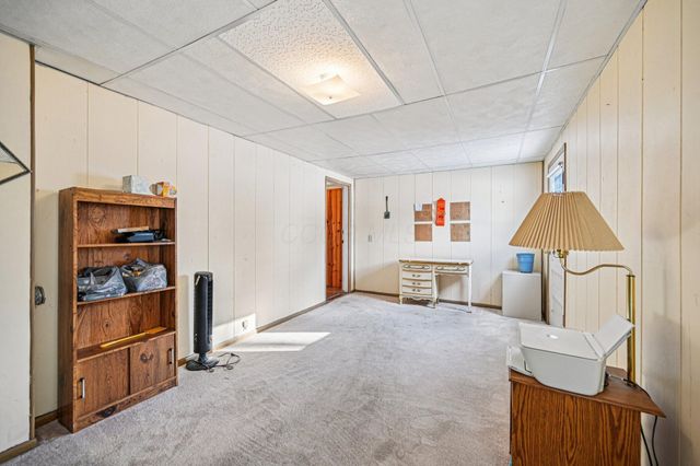 229 Greenfield Avenue, Newark, OH 43055