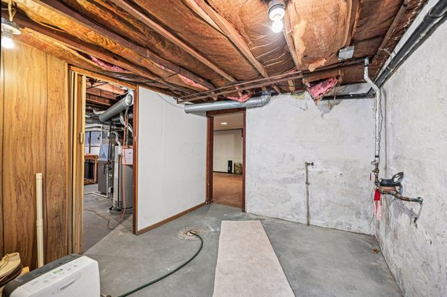 229 Greenfield Avenue, Newark, OH 43055