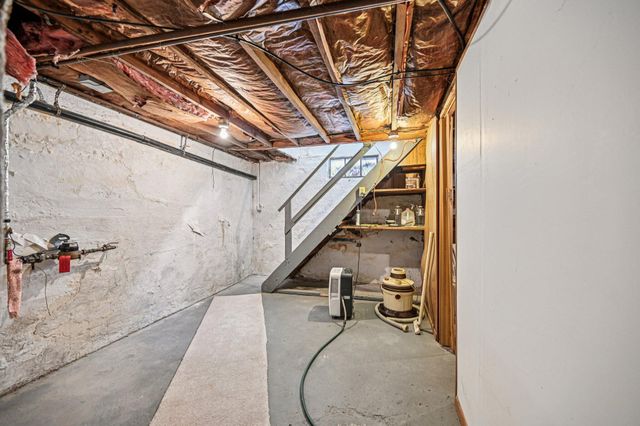 229 Greenfield Avenue, Newark, OH 43055