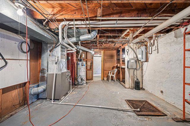 229 Greenfield Avenue, Newark, OH 43055