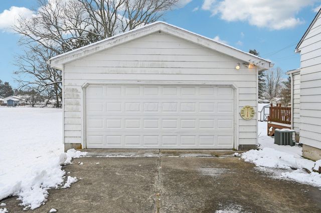 229 Greenfield Avenue, Newark, OH 43055