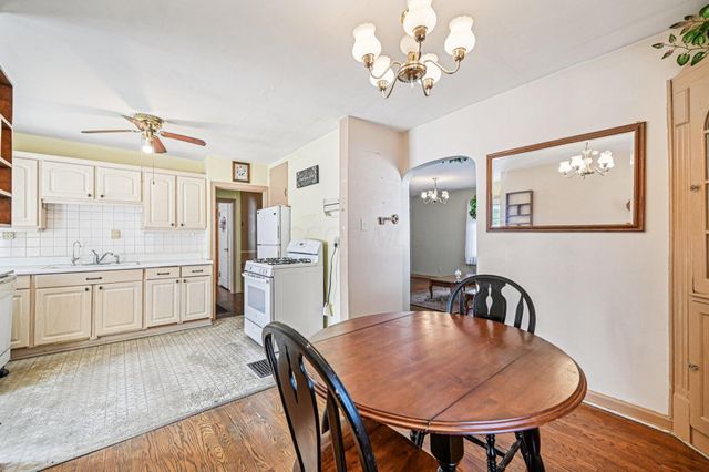 229 Greenfield Avenue, Newark, OH 43055