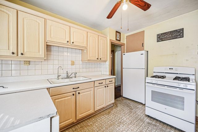 229 Greenfield Avenue, Newark, OH 43055