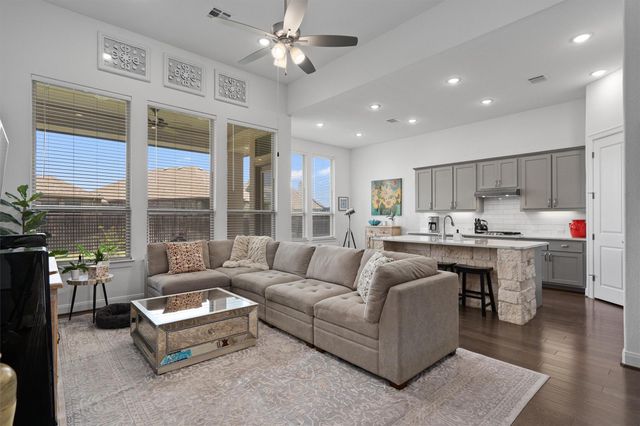 101 Permian LN, Liberty Hill, TX 78642