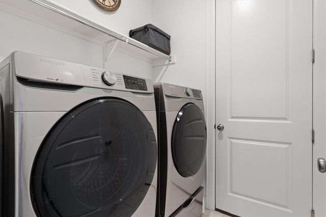 101 Permian LN, Liberty Hill, TX 78642