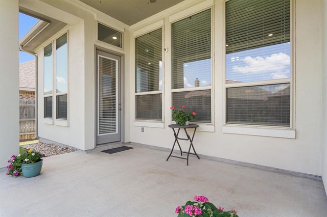 101 Permian LN, Liberty Hill, TX 78642