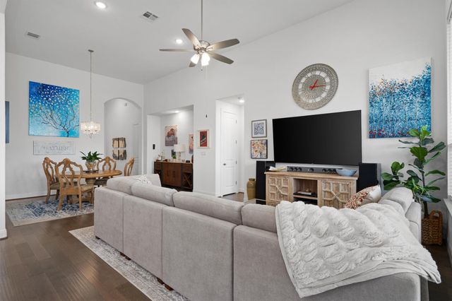 101 Permian LN, Liberty Hill, TX 78642