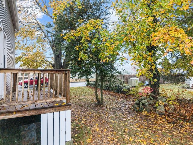 729 Allen St, New Bedford, MA 02740