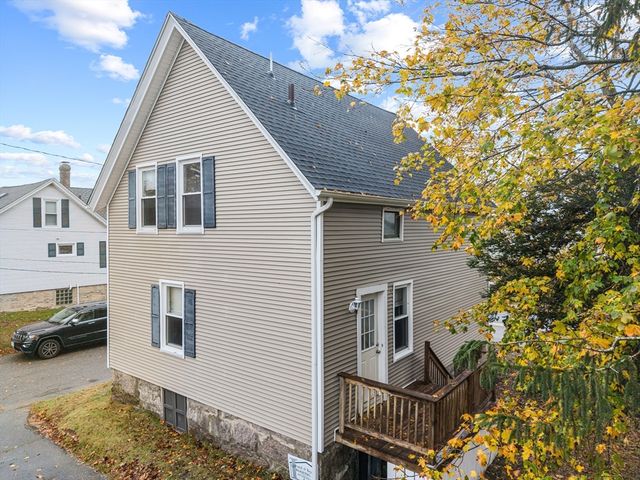 729 Allen St, New Bedford, MA 02740