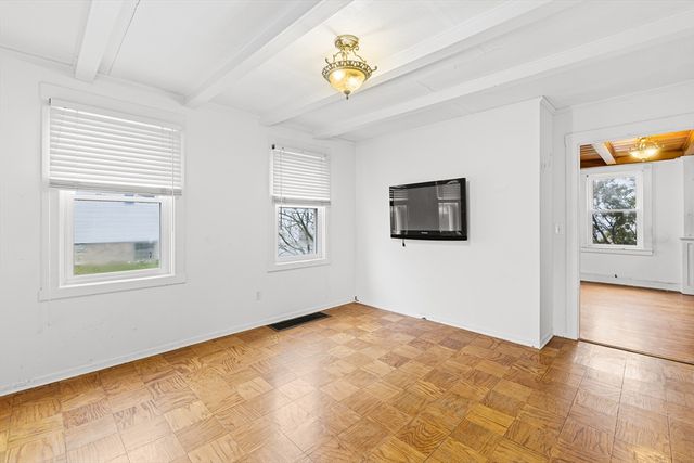 729 Allen St, New Bedford, MA 02740