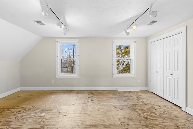 729 Allen St, New Bedford, MA 02740