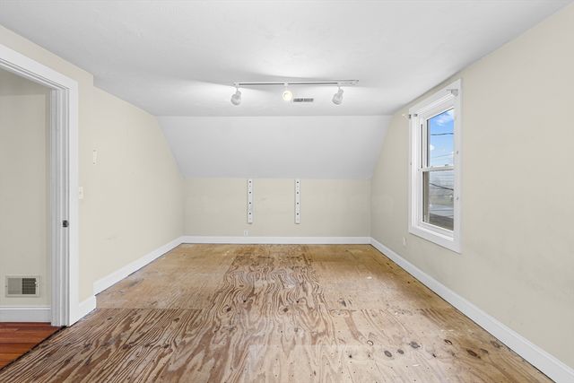 729 Allen St, New Bedford, MA 02740