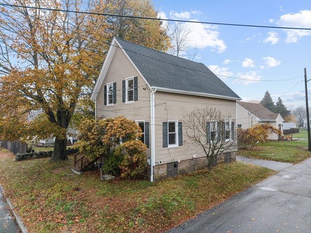 729 Allen St, New Bedford, MA 02740