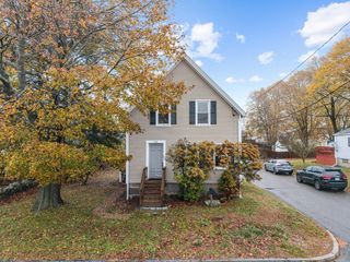729 Allen St, New Bedford, MA 02740