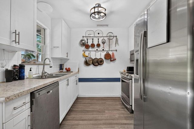 303 S DELAWARE Boulevard, Jupiter, FL 33458