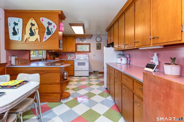 405 Gracey Avenue, Meriden, CT 06451